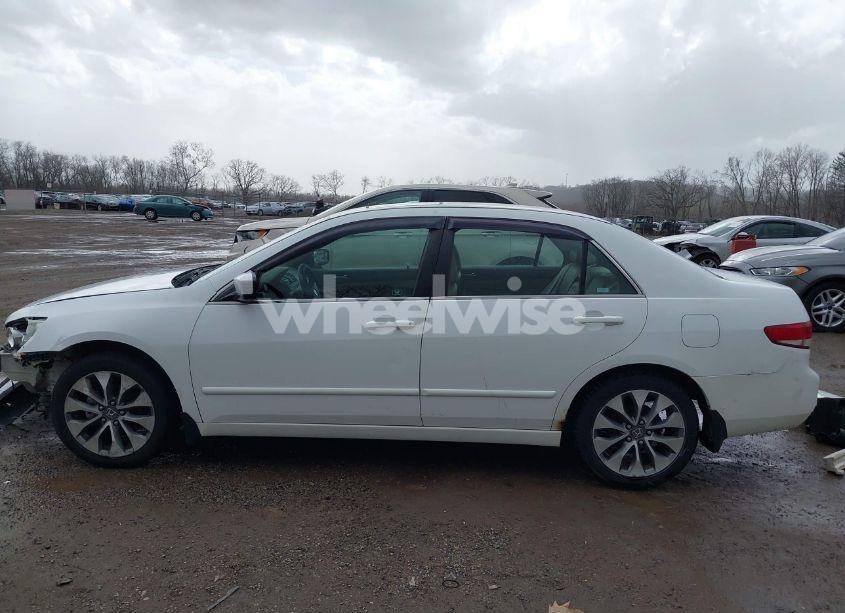 Photo 15 of 2003 Honda Accord 2.4 EX (VIN 1HGCM56693A052172)