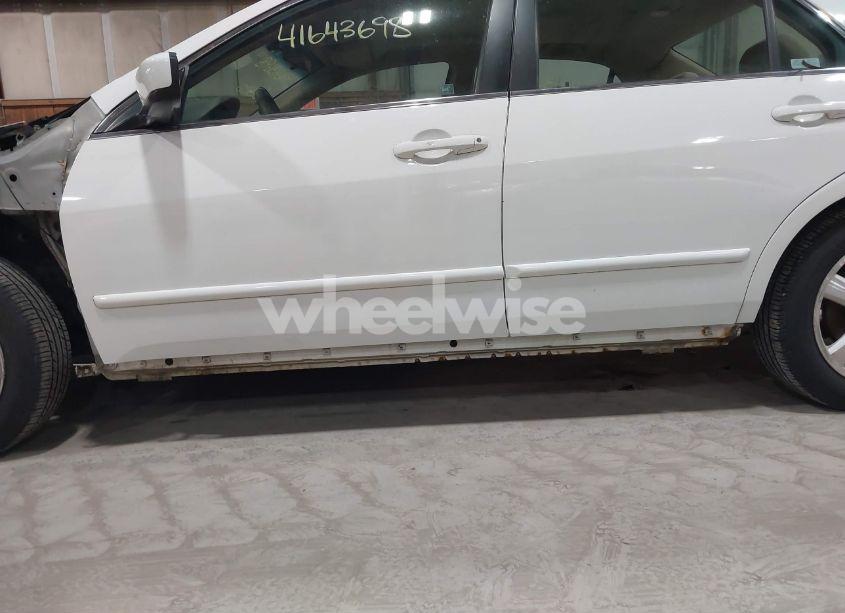 Photo 16 of 2004 Honda Accord 2.4 EX (VIN 1HGCM56694A056336)