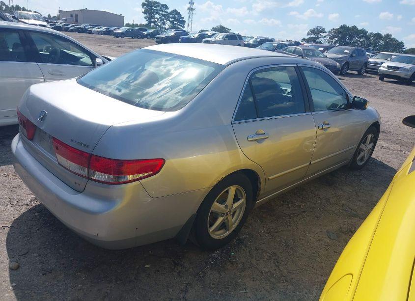 Photo 4 of 2003 Honda Accord 2.4 EX (VIN 1HGCM566X3A023327)