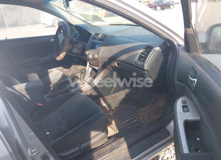 Photo 5 of 2004 Honda Accord 2.4 EX (VIN 1HGCM566X4A130833)