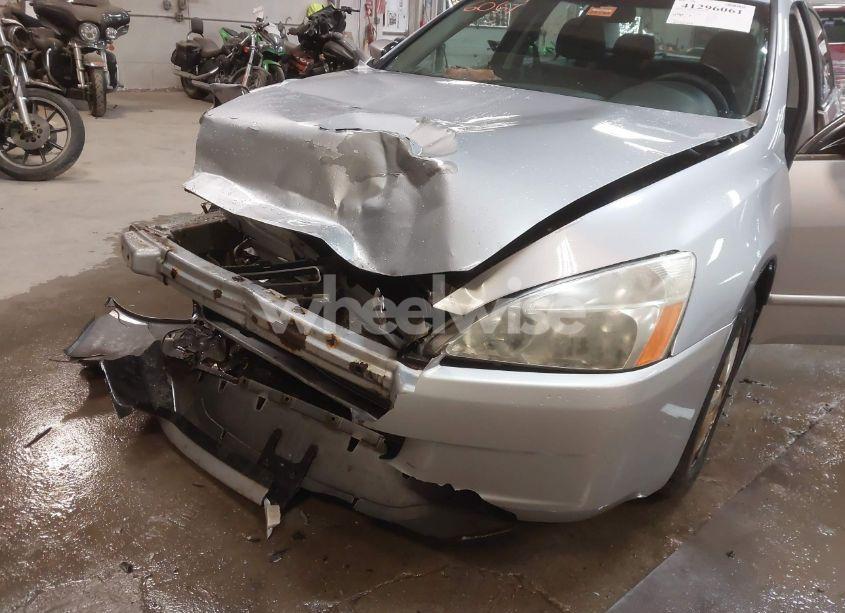 Photo 17 of 2005 Honda Accord 2.4 EX (VIN 1HGCM56705A033084)