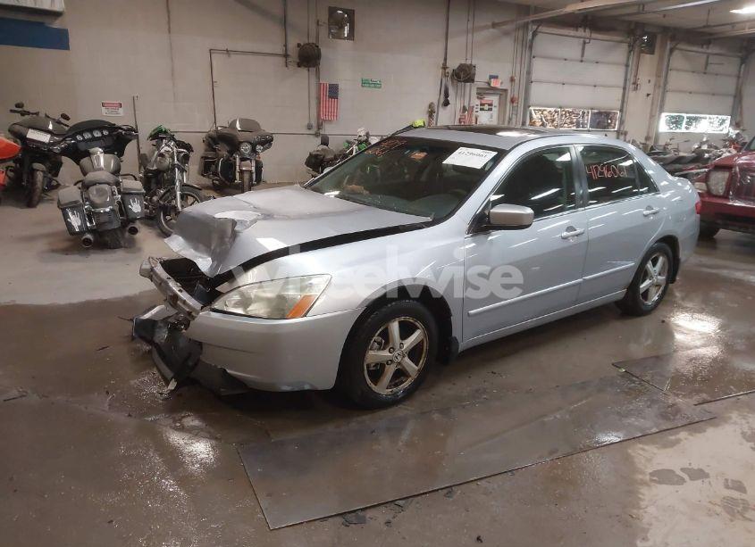 Photo 2 of 2005 Honda Accord 2.4 EX (VIN 1HGCM56705A033084)