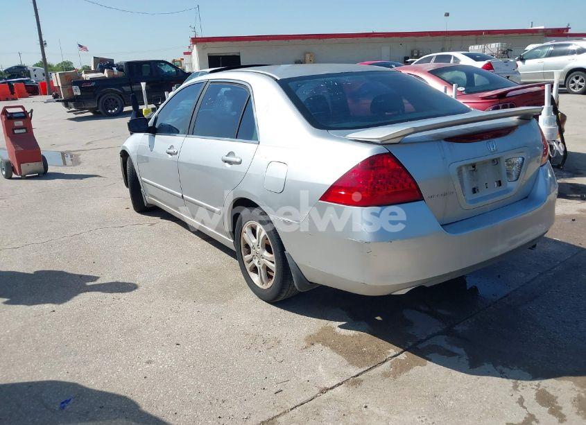 Photo 3 of 2006 Honda Accord 2.4 EX (VIN 1HGCM56706A010938)