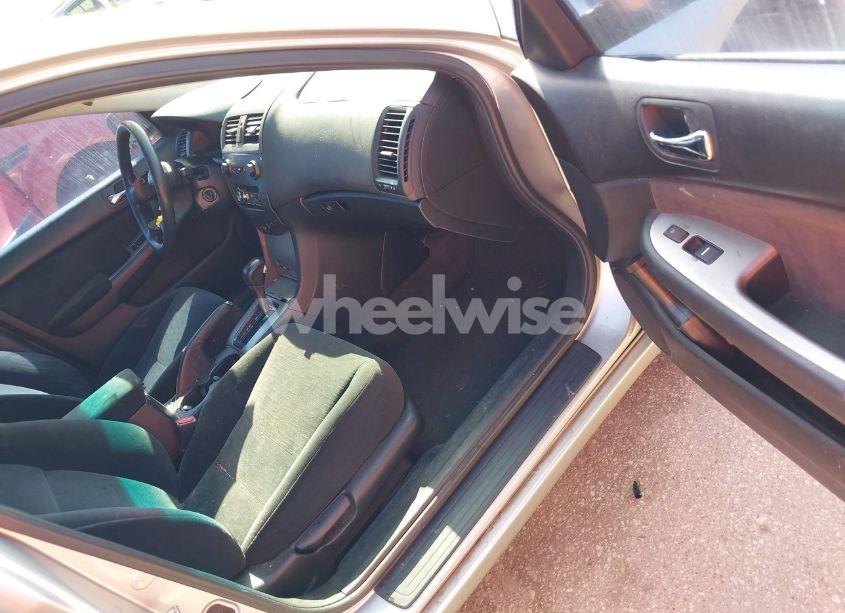 Photo 5 of 2006 Honda Accord 2.4 EX (VIN 1HGCM56706A010938)