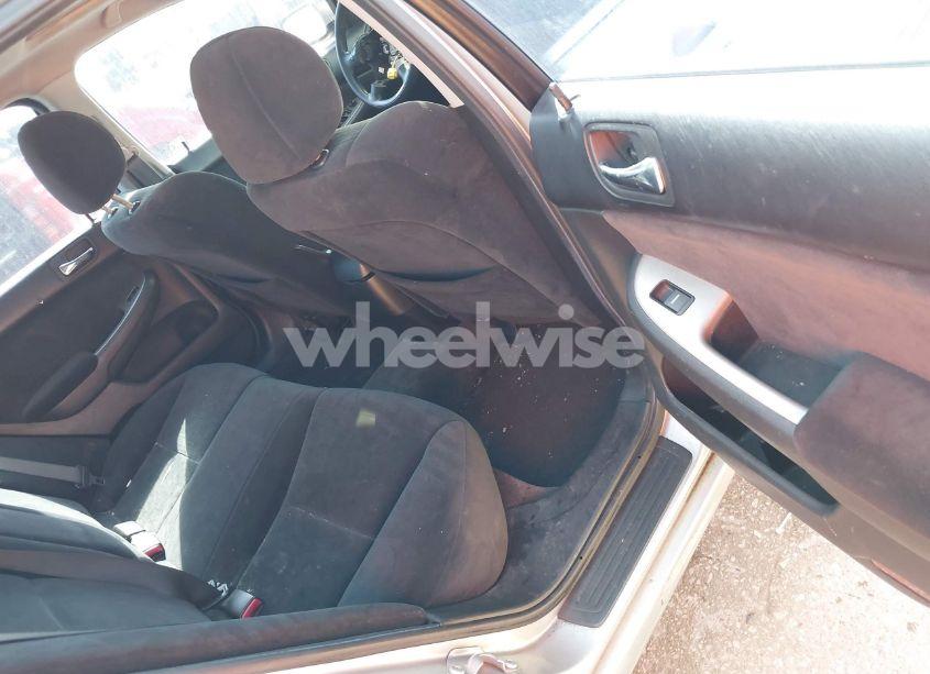 Photo 8 of 2006 Honda Accord 2.4 EX (VIN 1HGCM56706A010938)