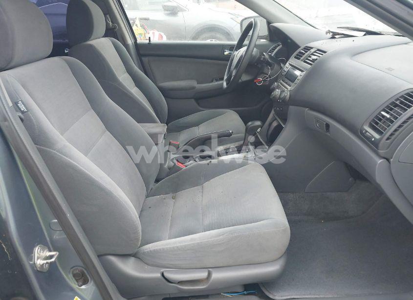 Photo 5 of 2007 Honda Accord 2.4 EX (VIN 1HGCM56707A052642)