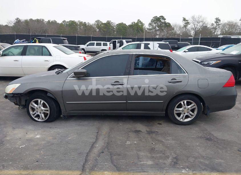 Photo 14 of 2007 Honda Accord 2.4 EX (VIN 1HGCM56707A131521)