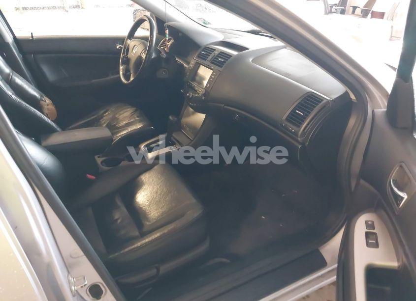 Photo 5 of 2004 Honda Accord 2.4 EX (VIN 1HGCM56714A124833)