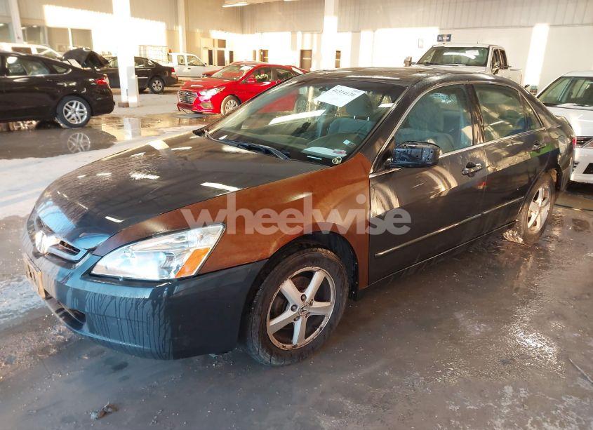 Photo 2 of 2005 Honda Accord 2.4 EX (VIN 1HGCM56715A001065)