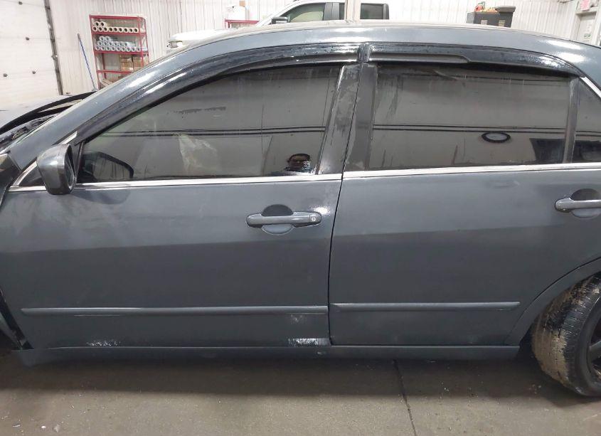 Photo 14 of 2005 Honda Accord 2.4 EX (VIN 1HGCM56715A024183)