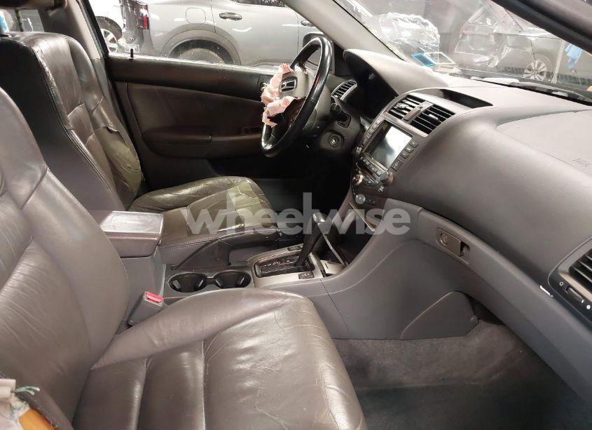 Photo 5 of 2005 Honda Accord 2.4 EX (VIN 1HGCM56715A029948)
