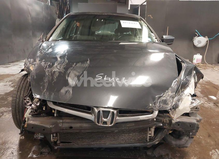 Photo 6 of 2005 Honda Accord 2.4 EX (VIN 1HGCM56715A029948)