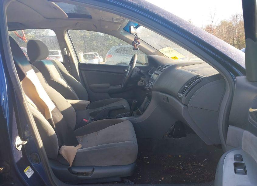 Photo 5 of 2005 Honda Accord 2.4 EX (VIN 1HGCM56715A155081)