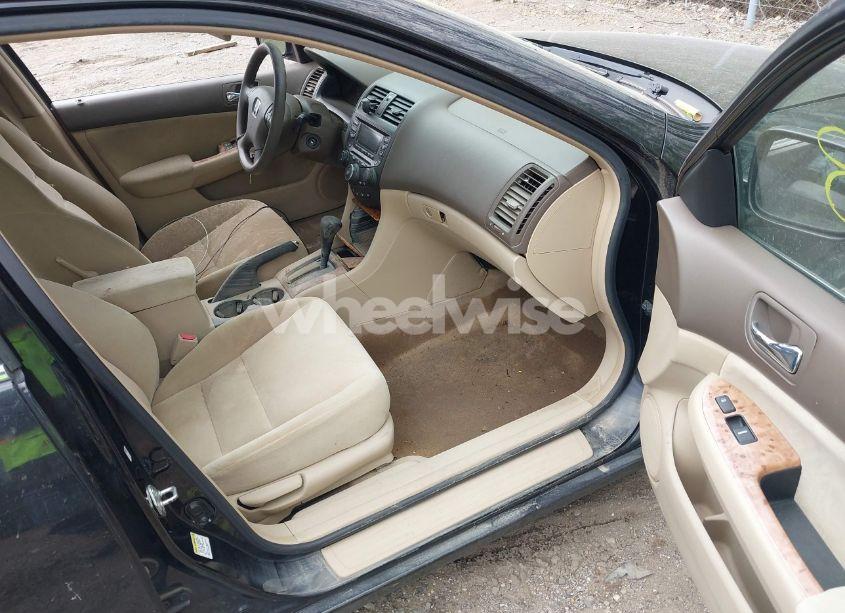 Photo 5 of 2005 Honda Accord 2.4 EX (VIN 1HGCM56715A161334)