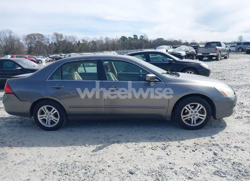 Photo 13 of 2006 Honda Accord 2.4 EX (VIN 1HGCM56716A122230)