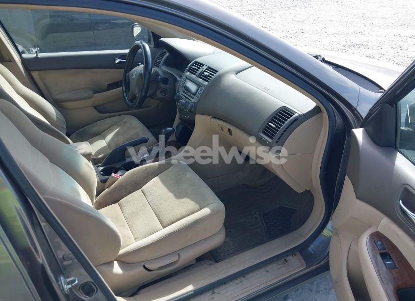 Photo 5 of 2006 Honda Accord 2.4 EX (VIN 1HGCM56716A122230)