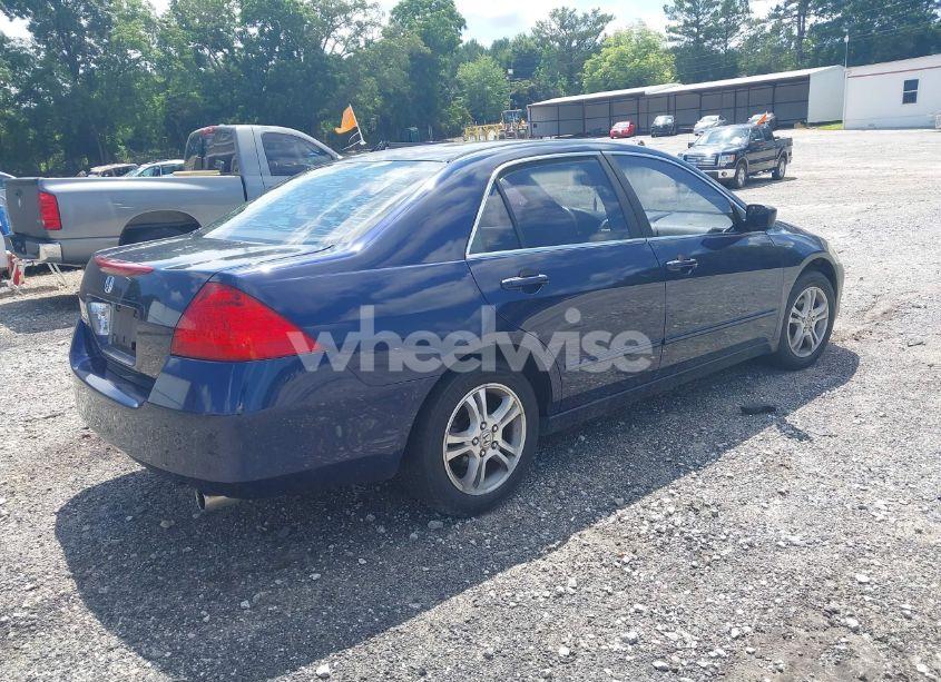 Photo 4 of 2006 Honda Accord 2.4 EX (VIN 1HGCM56716A162095)