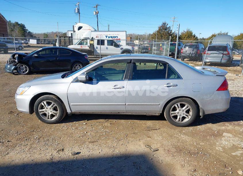 Photo 14 of 2007 Honda Accord 2.4 EX (VIN 1HGCM56717A043268)