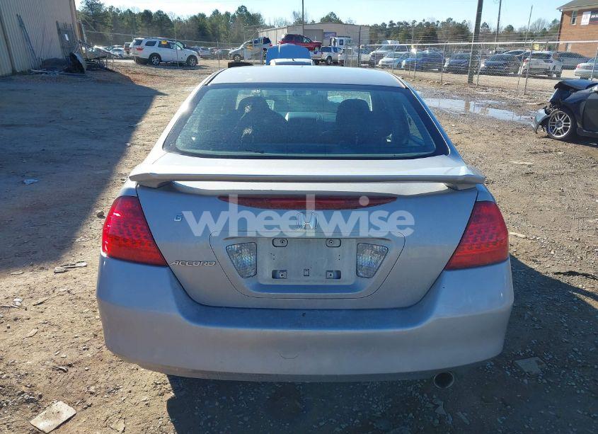 Photo 16 of 2007 Honda Accord 2.4 EX (VIN 1HGCM56717A043268)