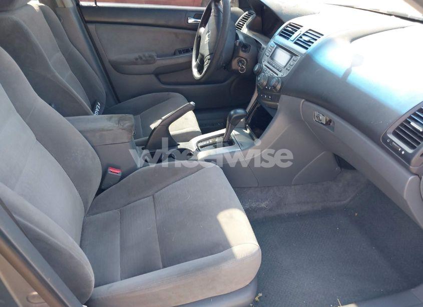 Photo 5 of 2007 Honda Accord 2.4 EX (VIN 1HGCM56717A095192)