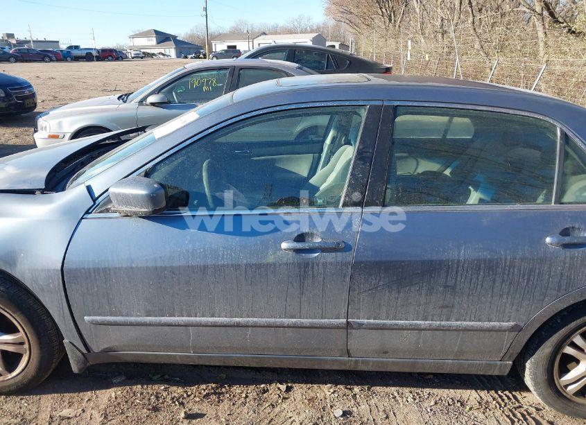 Photo 14 of 2007 Honda Accord 2.4 EX (VIN 1HGCM56717A095208)