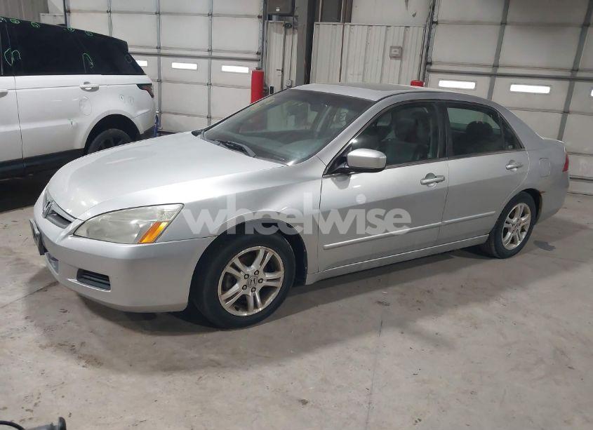 Photo 2 of 2007 Honda Accord 2.4 EX (VIN 1HGCM56717A105896)
