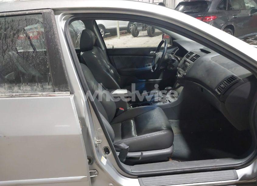 Photo 5 of 2007 Honda Accord 2.4 EX (VIN 1HGCM56717A105896)