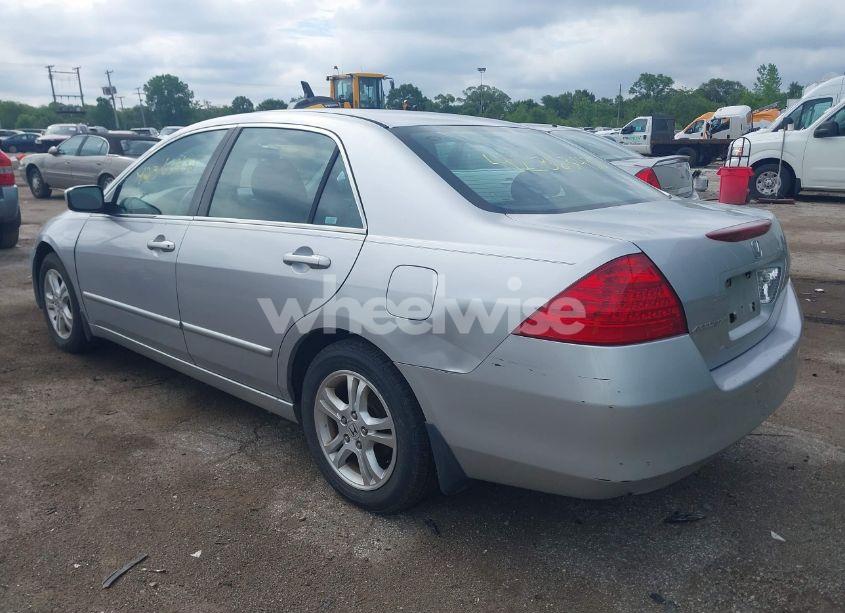 Photo 3 of 2007 Honda Accord 2.4 EX (VIN 1HGCM56717A156590)