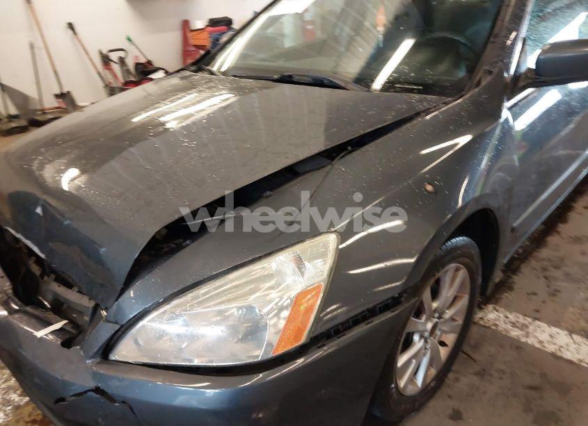 Photo 12 of 2005 Honda Accord 2.4 EX (VIN 1HGCM56725A025505)