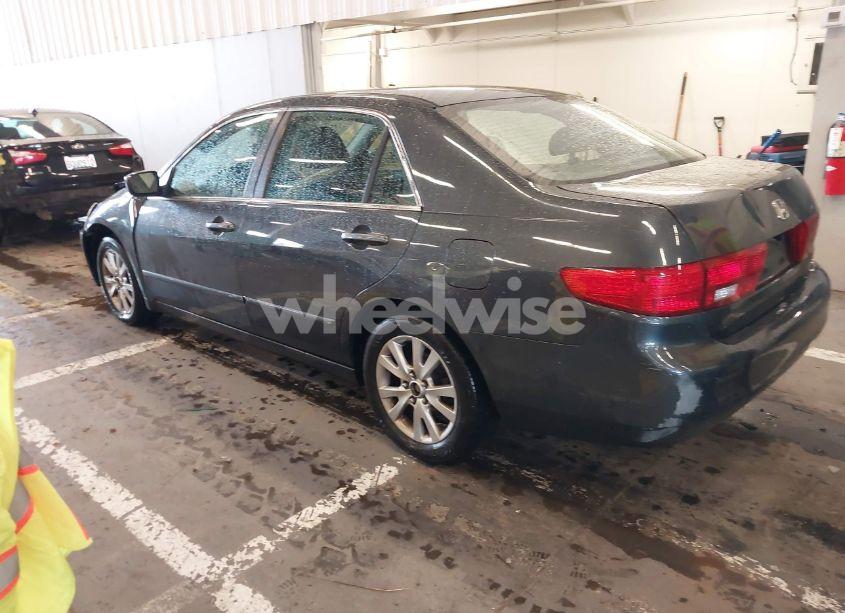 Photo 3 of 2005 Honda Accord 2.4 EX (VIN 1HGCM56725A025505)