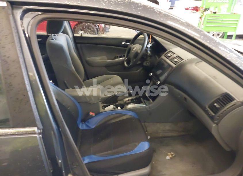 Photo 5 of 2005 Honda Accord 2.4 EX (VIN 1HGCM56725A025505)