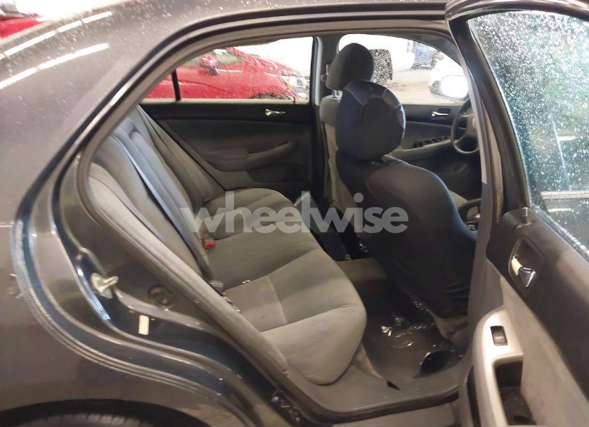 Photo 8 of 2005 Honda Accord 2.4 EX (VIN 1HGCM56725A025505)