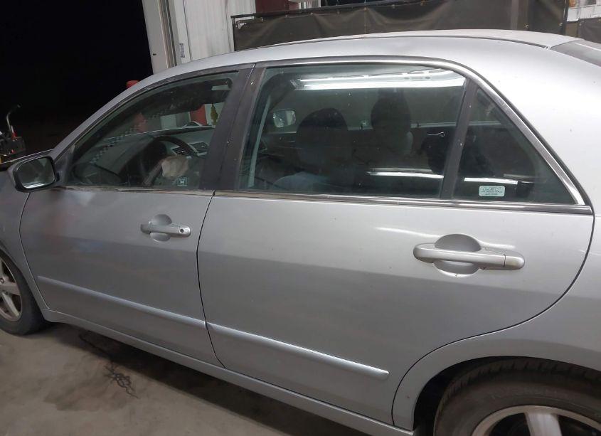 Photo 15 of 2005 Honda Accord 2.4 EX (VIN 1HGCM56725A028730)