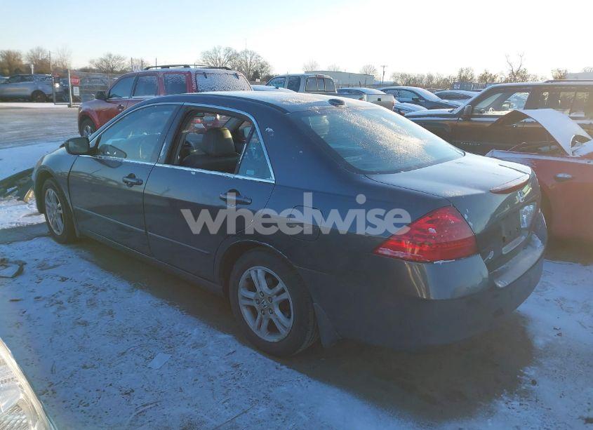 Photo 3 of 2006 Honda Accord 2.4 EX (VIN 1HGCM56726A009421)