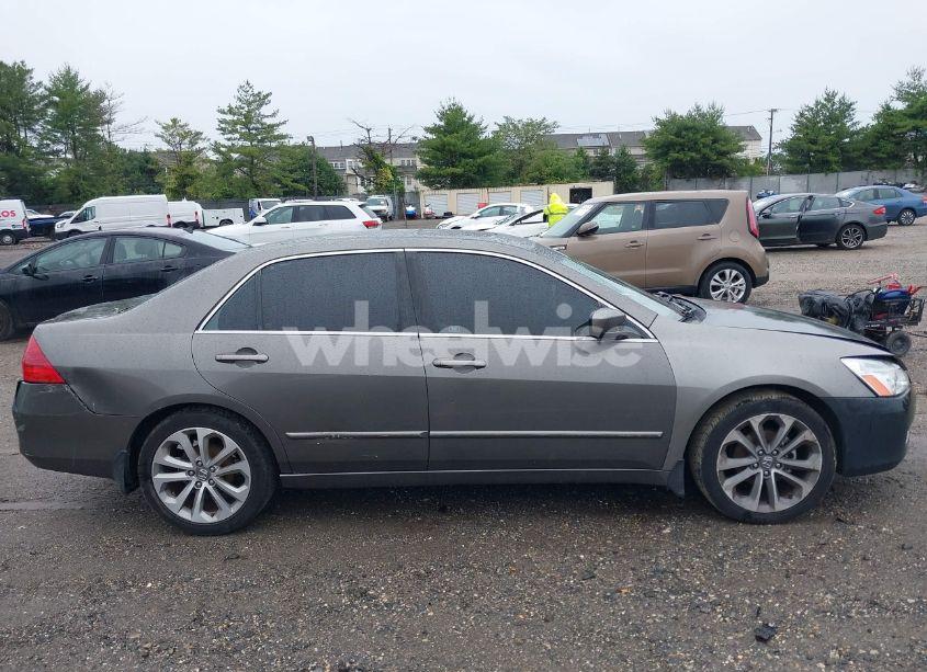 Photo 13 of 2006 Honda Accord 2.4 EX (VIN 1HGCM56726A076214)