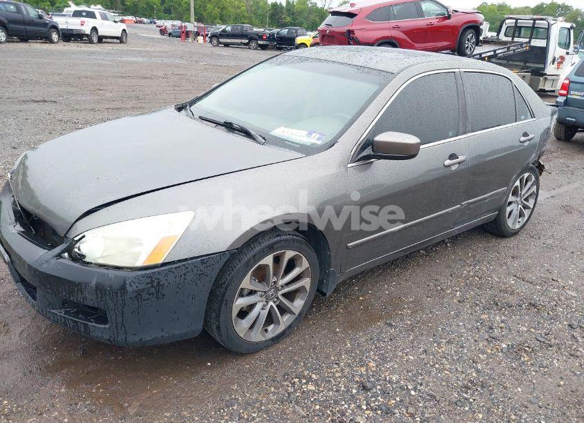 Photo 2 of 2006 Honda Accord 2.4 EX (VIN 1HGCM56726A076214)
