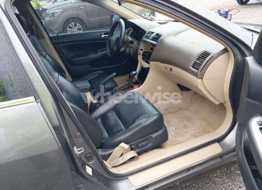 Photo 5 of 2006 Honda Accord 2.4 EX (VIN 1HGCM56726A076214)