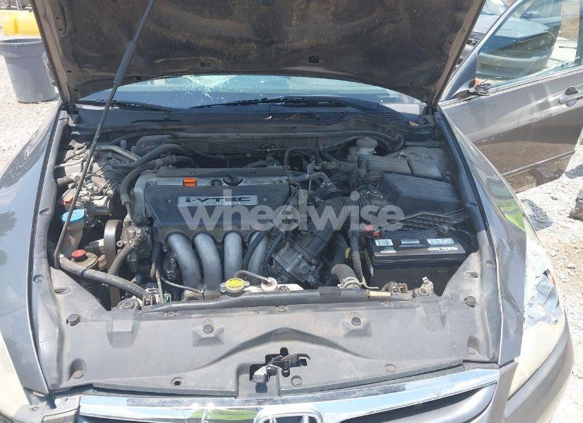 Photo 10 of 2006 Honda Accord 2.4 EX (VIN 1HGCM56726A106117)