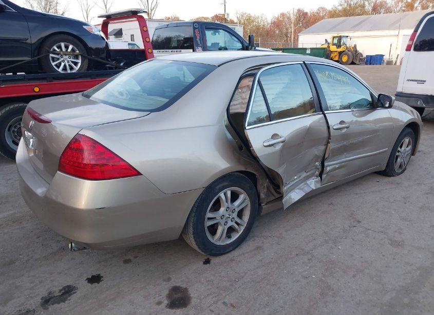 Photo 4 of 2006 Honda Accord 2.4 EX (VIN 1HGCM56726A166785)