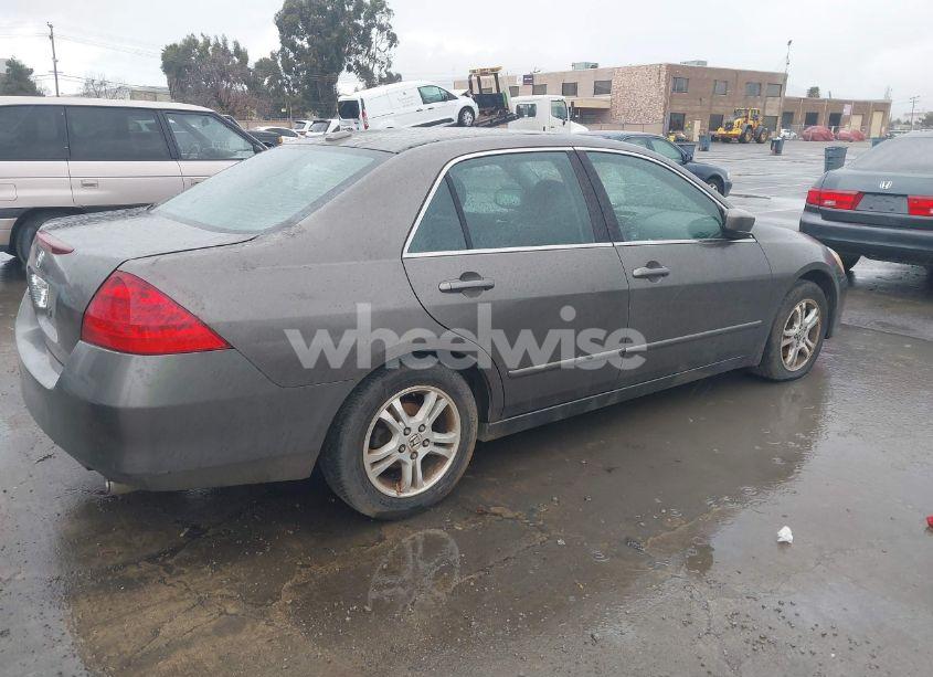 Photo 4 of 2006 Honda Accord 2.4 EX (VIN 1HGCM56726A169041)