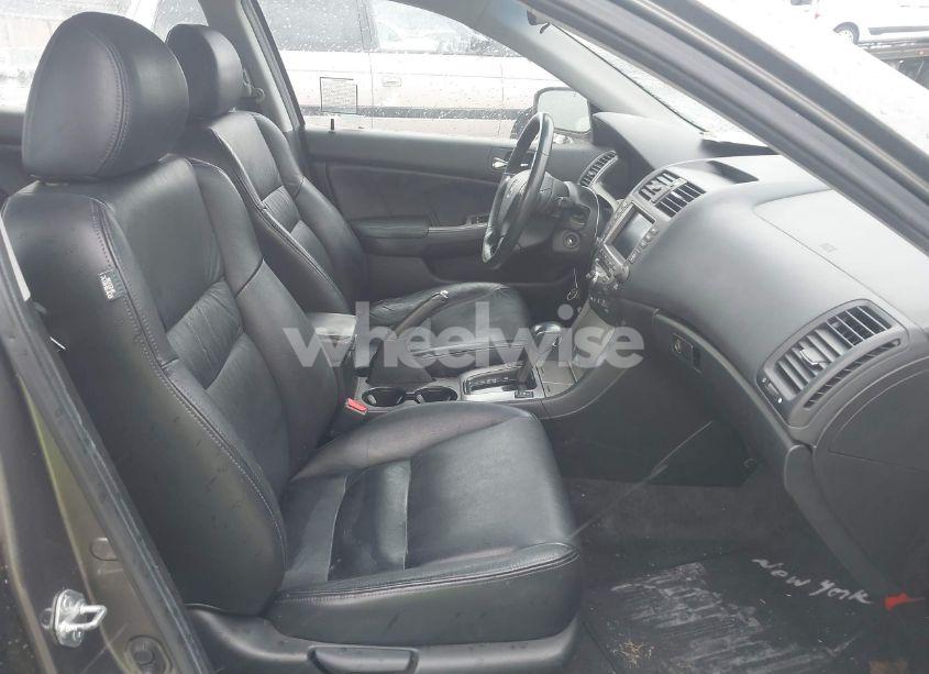 Photo 5 of 2006 Honda Accord 2.4 EX (VIN 1HGCM56726A169041)