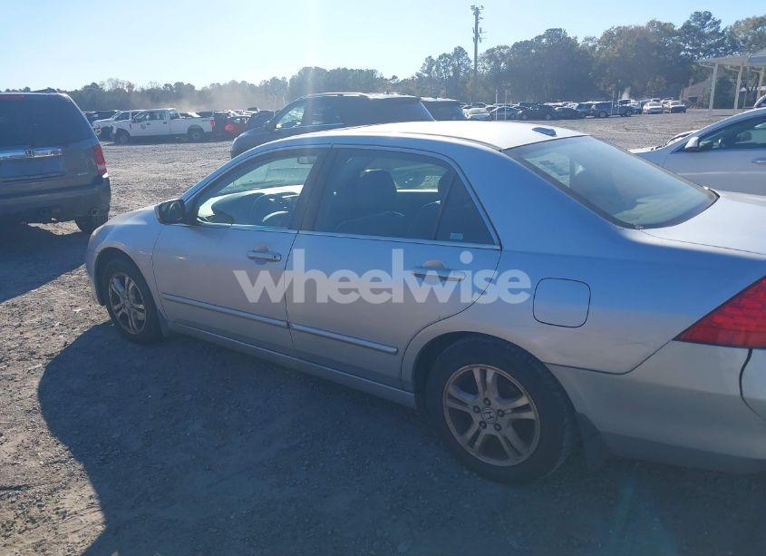 Photo 3 of 2007 Honda Accord 2.4 EX (VIN 1HGCM56727A051119)