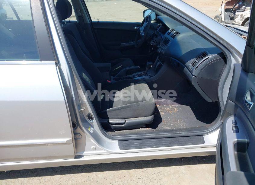 Photo 5 of 2007 Honda Accord 2.4 EX (VIN 1HGCM56727A112548)