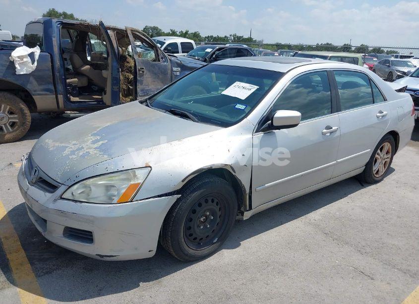 Photo 2 of 2007 Honda Accord 2.4 EX (VIN 1HGCM56727A117846)