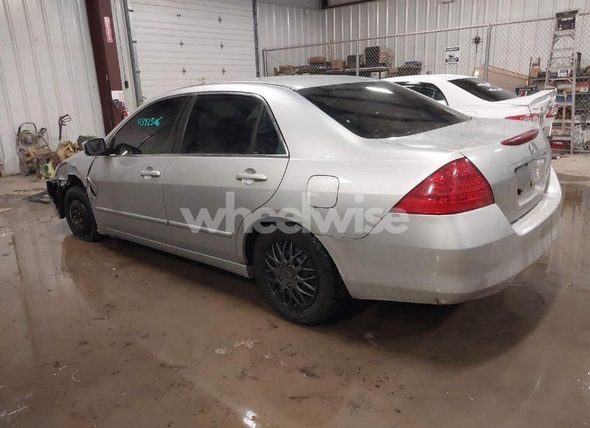 Photo 3 of 2007 Honda Accord 2.4 EX (VIN 1HGCM56727A175388)