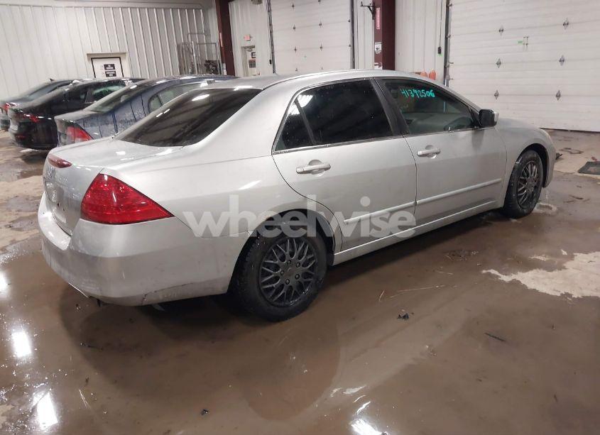 Photo 4 of 2007 Honda Accord 2.4 EX (VIN 1HGCM56727A175388)