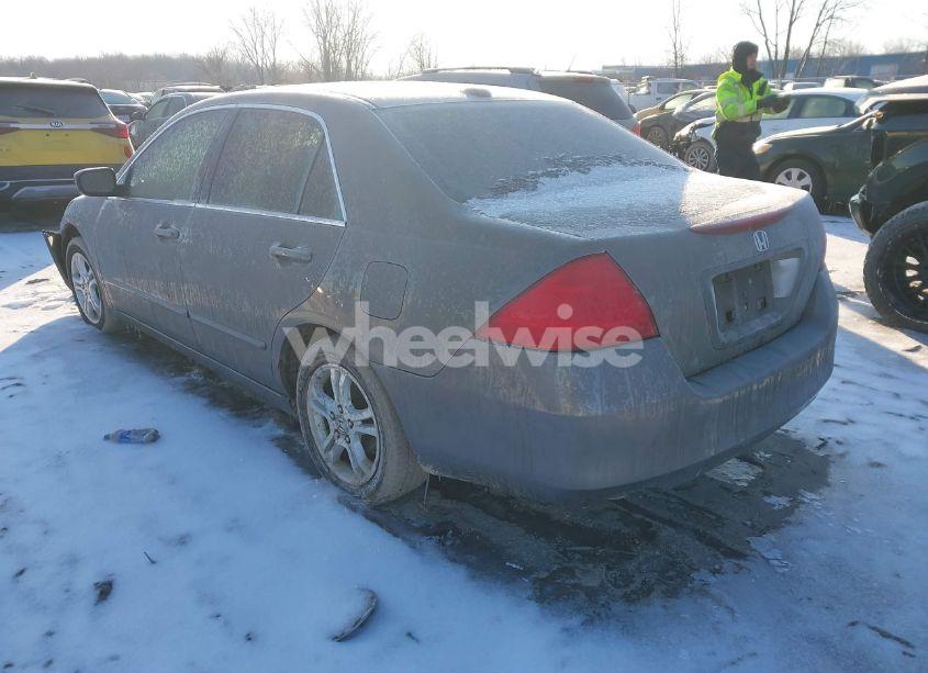 Photo 3 of 2006 Honda Accord 2.4 EX (VIN 1HGCM56736A000047)