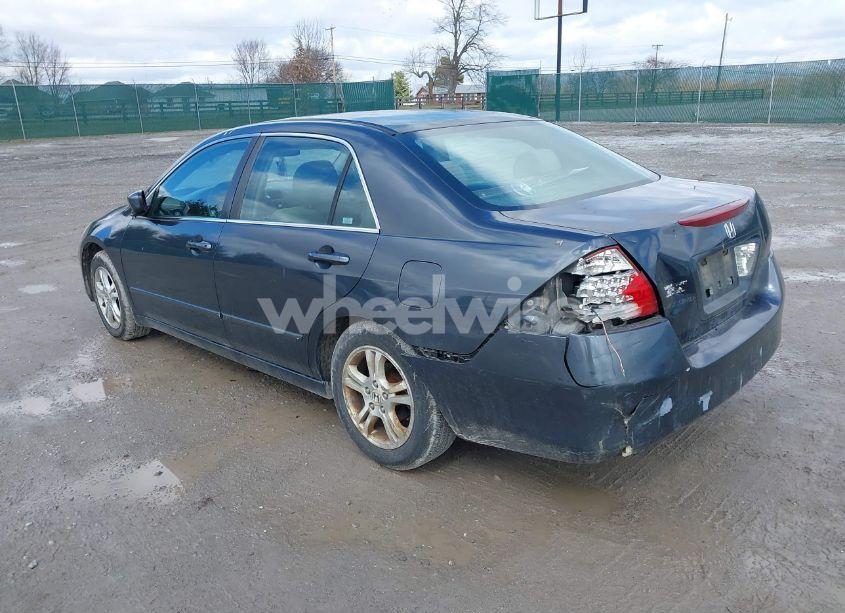 Photo 3 of 2006 Honda Accord 2.4 EX (VIN 1HGCM56736A023702)