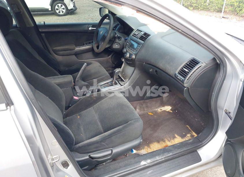 Photo 5 of 2006 Honda Accord 2.4 EX (VIN 1HGCM56736A097069)