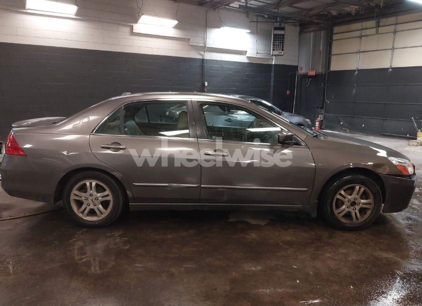 Photo 13 of 2006 Honda Accord 2.4 EX (VIN 1HGCM56736A156461)